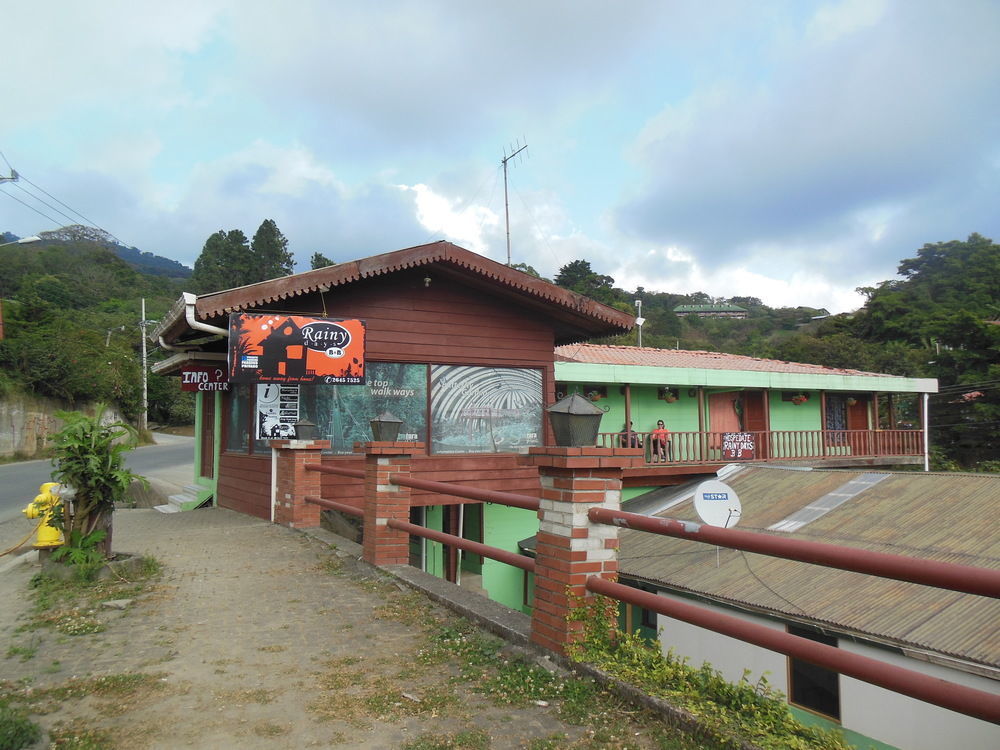 Casitas Rainy Days Hotel Monteverde Exterior photo