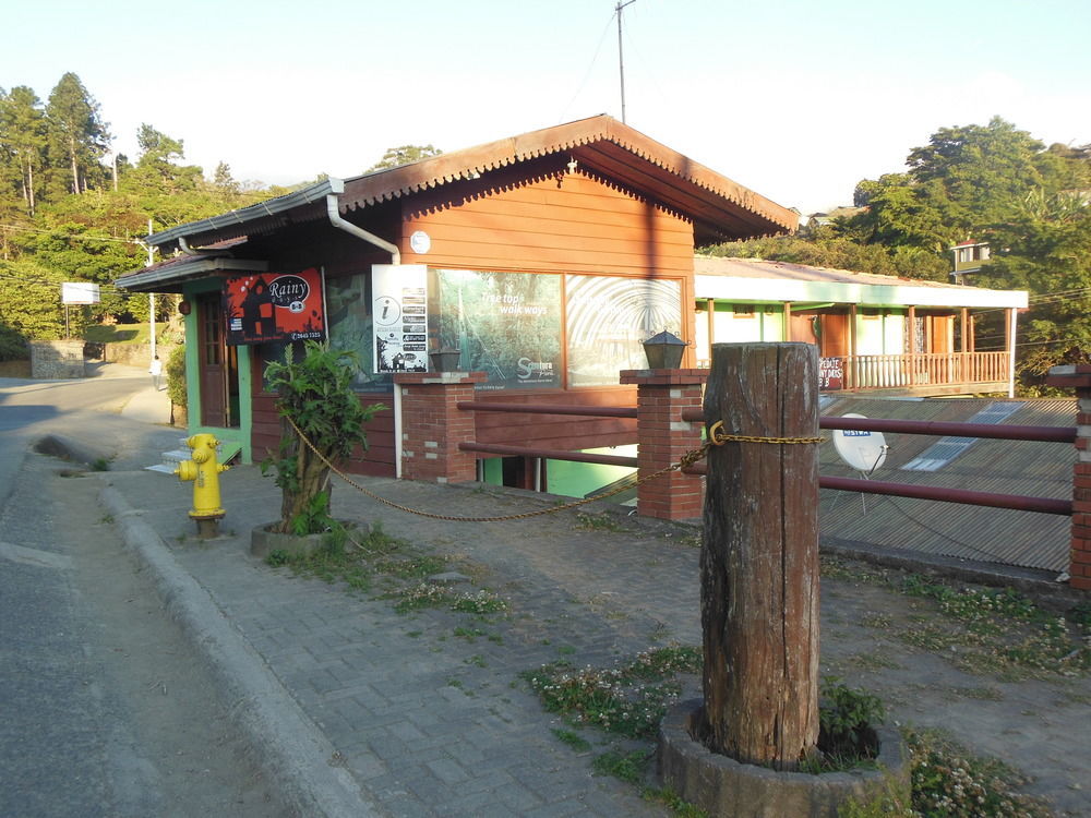 Casitas Rainy Days Hotel Monteverde Exterior photo